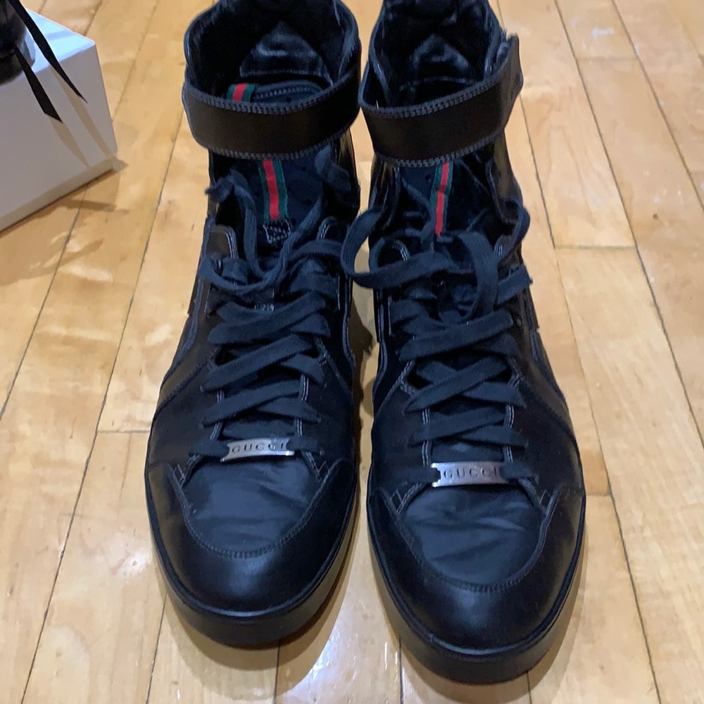 MENS SIZE 40.5 GUCCI HIGH STOP SNEAKERS